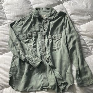 American eagle soft button up sage green long sleeve worn once